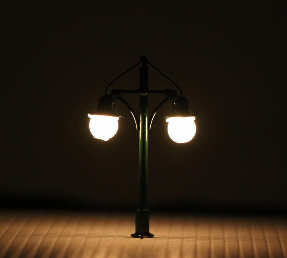 L039N 10pcs Model Railway Lamppost lamps Street Lights N Scale 12V NEW 