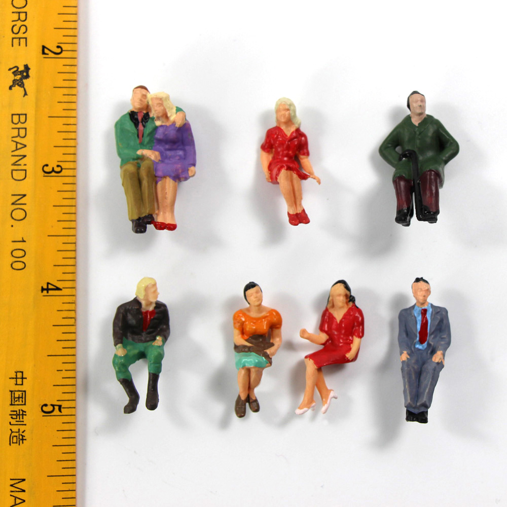 00 gauge seated figures