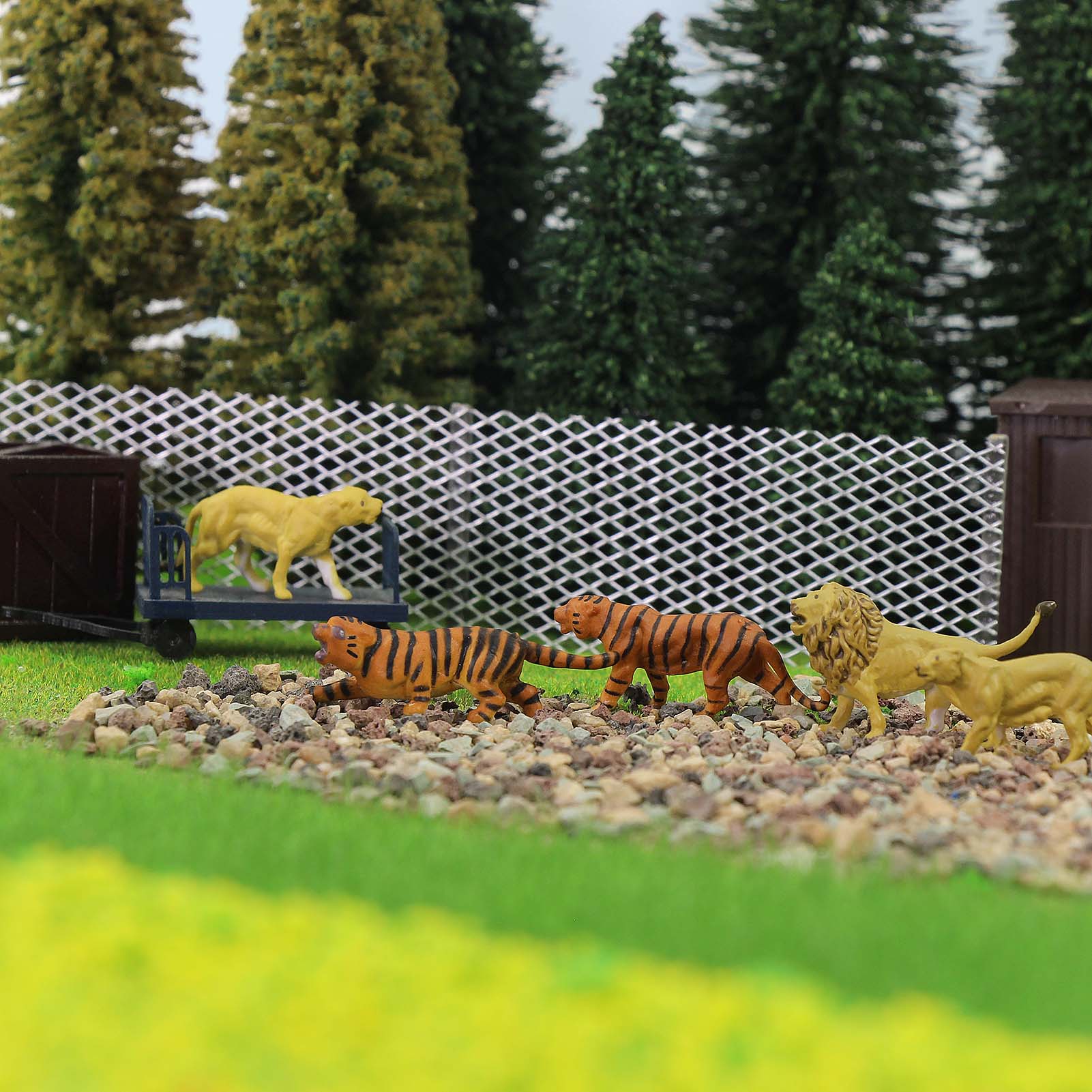 ho scale wild animals